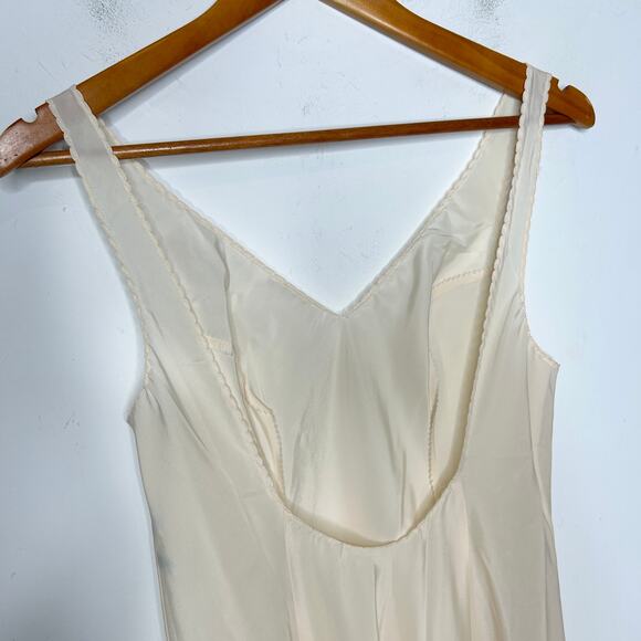 LORD & TAYLOR Vintage Slip Womens Sz Small Wonder Maid Fine Lingerie Union Label - Picture 6 of 12